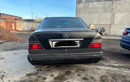 Mercedes-Benz E-Класс, 1994 год, 210 000 рублей, 6 фотография