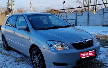 Toyota Corolla, 2004 год, 750 000 рублей, 2 фотография