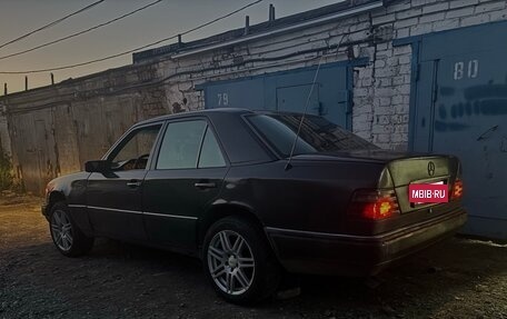 Mercedes-Benz E-Класс, 1994 год, 210 000 рублей, 10 фотография