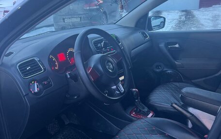 Volkswagen Polo VI (EU Market), 2013 год, 800 000 рублей, 4 фотография