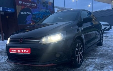 Volkswagen Polo VI (EU Market), 2013 год, 800 000 рублей, 2 фотография