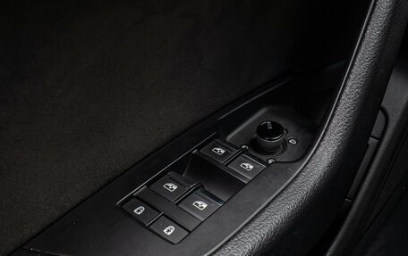 Audi A6, 2018 год, 3 940 000 рублей, 22 фотография