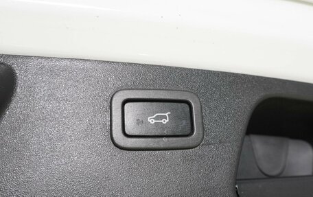 Jaguar E-Pace, 2018 год, 2 334 000 рублей, 25 фотография