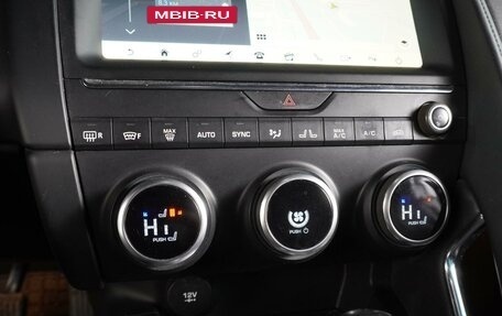 Jaguar E-Pace, 2018 год, 2 334 000 рублей, 12 фотография