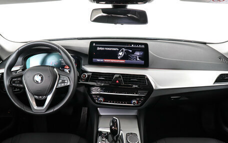 BMW 5 серия, 2021 год, 4 947 000 рублей, 10 фотография