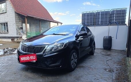 KIA Rio III рестайлинг, 2013 год, 815 000 рублей, 4 фотография