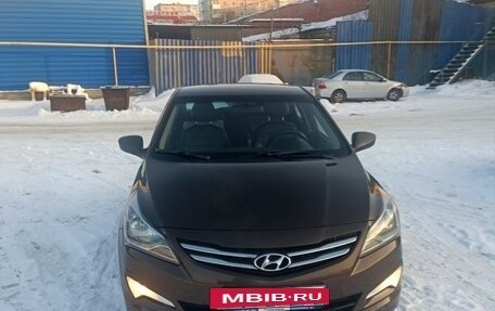 Hyundai Solaris II рестайлинг, 2015 год, 1 120 000 рублей, 8 фотография