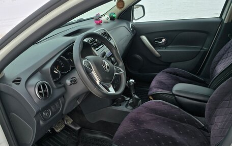 Renault Logan II, 2019 год, 1 100 000 рублей, 19 фотография