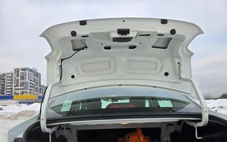 Renault Logan II, 2019 год, 1 100 000 рублей, 11 фотография