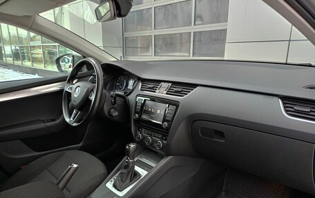 Skoda Octavia, 2017 год, 1 690 000 рублей, 6 фотография