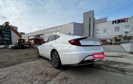 Hyundai Sonata VIII, 2021 год, 2 500 000 рублей, 2 фотография