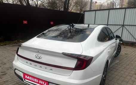 Hyundai Sonata VIII, 2021 год, 2 500 000 рублей, 5 фотография