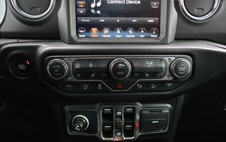 Jeep Wrangler, 2019 год, 4 820 000 рублей, 12 фотография