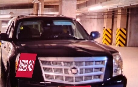 Cadillac Escalade III, 2011 год, 2 500 000 рублей, 1 фотография