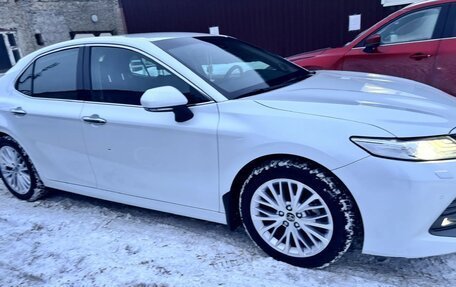 Toyota Camry, 2019 год, 3 500 000 рублей, 11 фотография