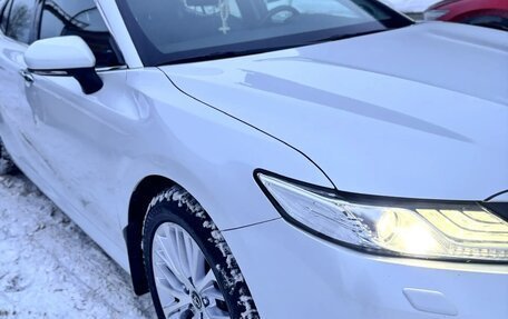 Toyota Camry, 2019 год, 3 500 000 рублей, 10 фотография