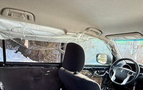 Toyota Land Cruiser Prado 150 рестайлинг 2, 2014 год, 2 700 000 рублей, 7 фотография