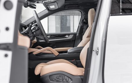 Porsche Cayenne III, 2025 год, 16 900 000 рублей, 11 фотография