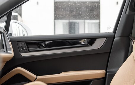 Porsche Cayenne III, 2025 год, 16 900 000 рублей, 21 фотография