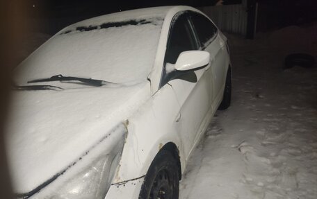 Hyundai Solaris II рестайлинг, 2014 год, 250 000 рублей, 5 фотография