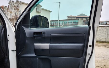 Toyota Tundra II, 2012 год, 3 000 000 рублей, 11 фотография