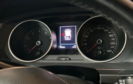 Volkswagen Tiguan II, 2020 год, 2 300 000 рублей, 6 фотография