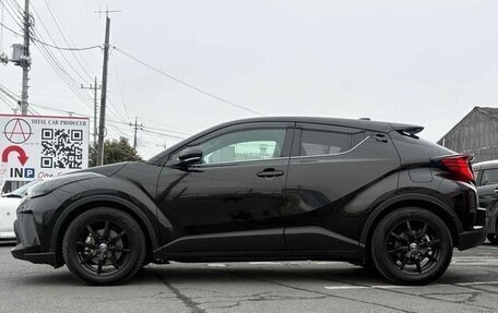 Toyota C-HR I рестайлинг, 2023 год, 2 705 000 рублей, 3 фотография