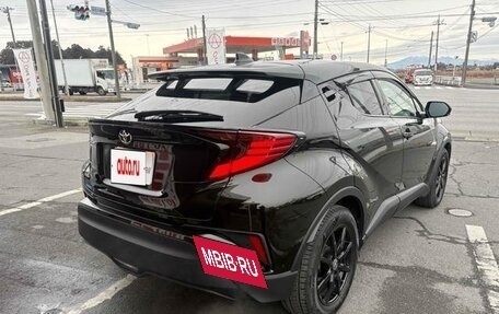 Toyota C-HR I рестайлинг, 2023 год, 2 705 000 рублей, 5 фотография