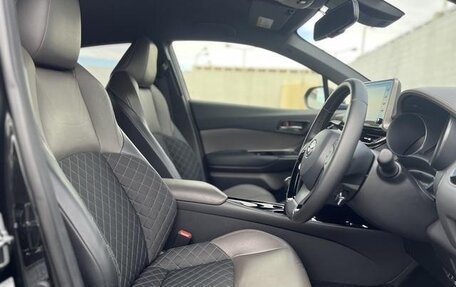 Toyota C-HR I рестайлинг, 2022 год, 2 141 000 рублей, 6 фотография