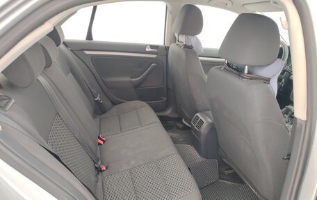 Volkswagen Jetta VI, 2009 год, 670 000 рублей, 22 фотография