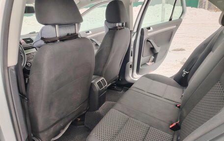 Volkswagen Jetta VI, 2009 год, 670 000 рублей, 21 фотография