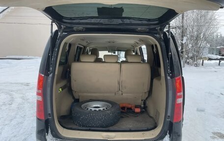 Hyundai H-1 II рестайлинг, 2016 год, 2 300 000 рублей, 10 фотография