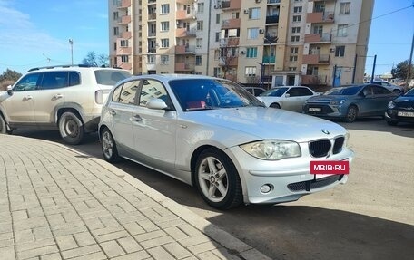 BMW 1 серия, 2004 год, 580 000 рублей, 2 фотография