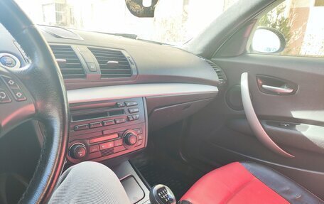 BMW 1 серия, 2004 год, 580 000 рублей, 7 фотография