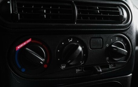 Chevrolet Niva I рестайлинг, 2018 год, 869 000 рублей, 15 фотография