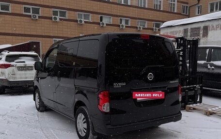 Nissan NV200, 2017 год, 1 550 000 рублей, 2 фотография