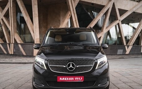 Mercedes-Benz V-Класс, 2015 год, 5 500 000 рублей, 2 фотография