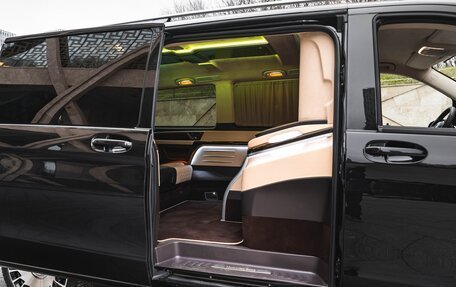 Mercedes-Benz V-Класс, 2015 год, 5 500 000 рублей, 22 фотография