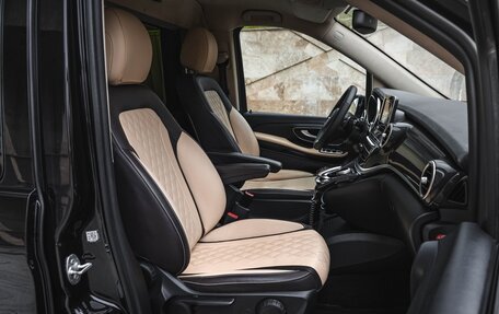 Mercedes-Benz V-Класс, 2015 год, 5 500 000 рублей, 21 фотография