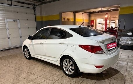 Hyundai Solaris II рестайлинг, 2012 год, 850 000 рублей, 3 фотография