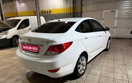 Hyundai Solaris II рестайлинг, 2012 год, 850 000 рублей, 4 фотография