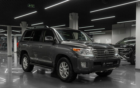 Toyota Land Cruiser 200, 2012 год, 3 680 000 рублей, 2 фотография