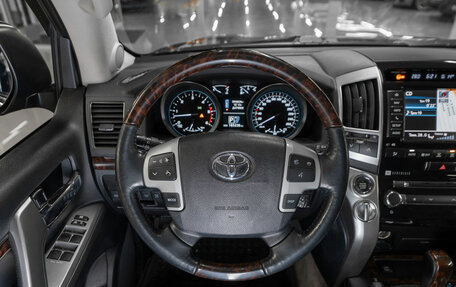 Toyota Land Cruiser 200, 2012 год, 3 680 000 рублей, 10 фотография