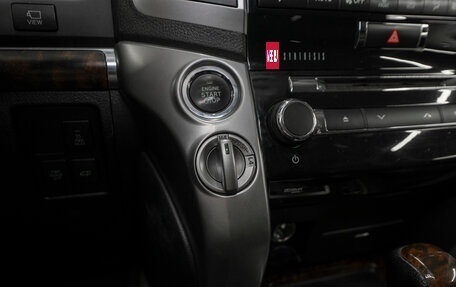 Toyota Land Cruiser 200, 2012 год, 3 680 000 рублей, 23 фотография