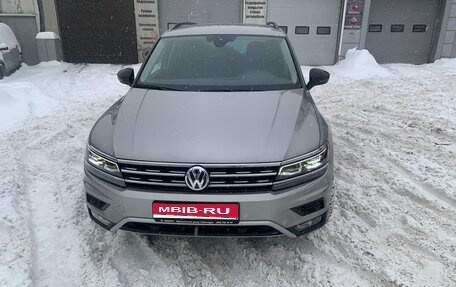 Volkswagen Tiguan II, 2020 год, 3 900 000 рублей, 1 фотография