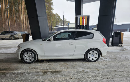 BMW 1 серия, 2011 год, 1 190 000 рублей, 7 фотография