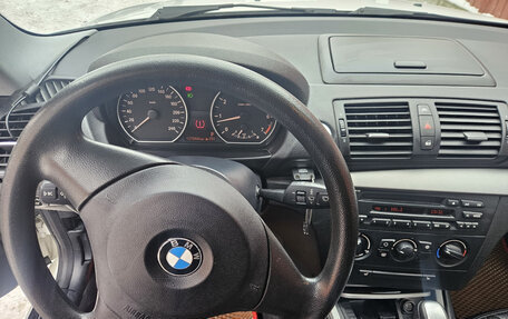 BMW 1 серия, 2011 год, 1 190 000 рублей, 12 фотография