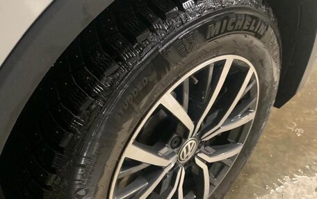 Volkswagen Tiguan II, 2020 год, 3 900 000 рублей, 13 фотография