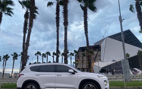 Hyundai Santa Fe IV, 2018 год, 2 590 000 рублей, 4 фотография