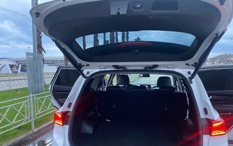 Hyundai Santa Fe IV, 2018 год, 2 590 000 рублей, 24 фотография